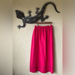 Hot Cotton Linen skirt in Red